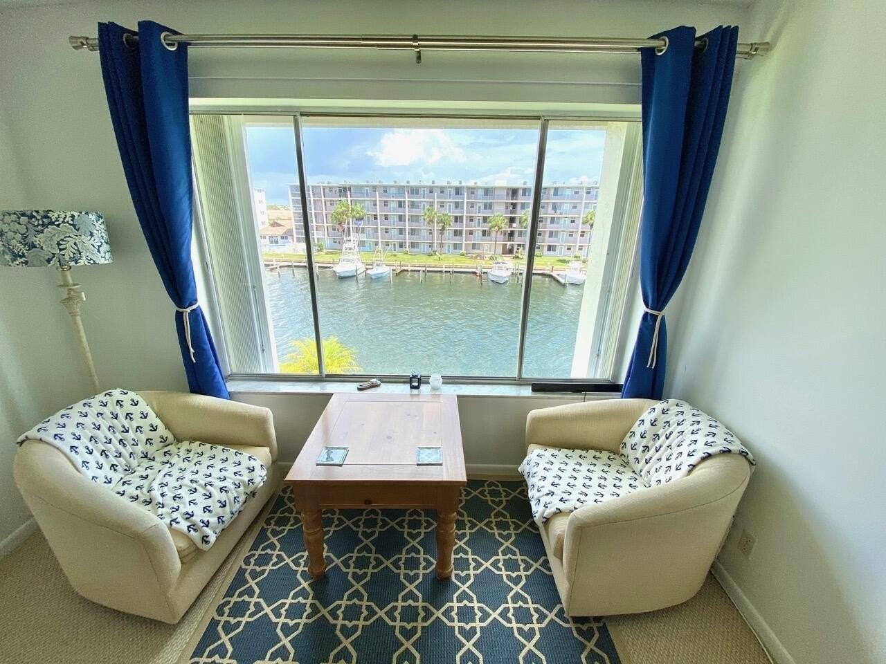 125 Shore Ct #304B - Photo 7 of 8