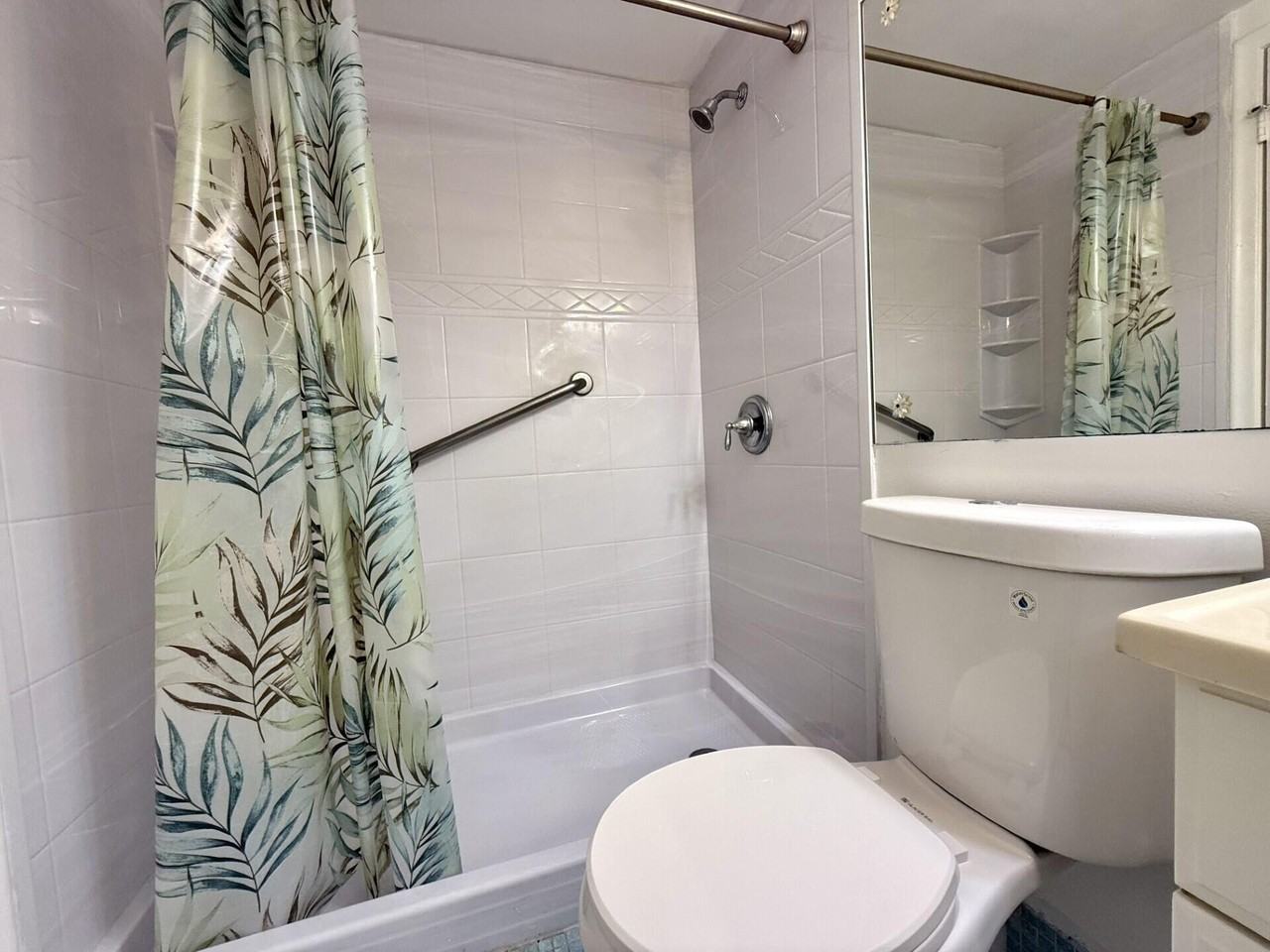 158 Easthampton G - Photo 5 of 18