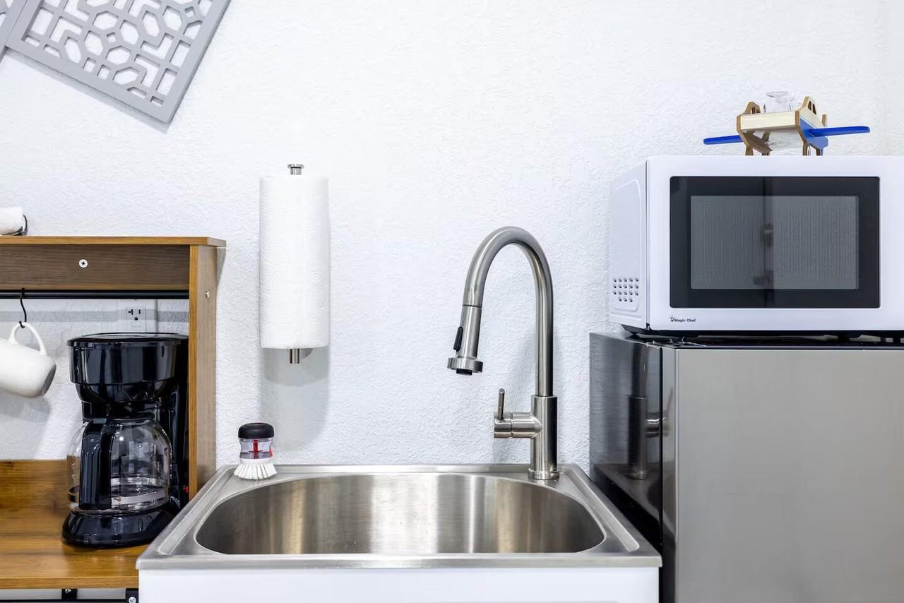 411 Nw 51st Ave - Photo 7 of 16