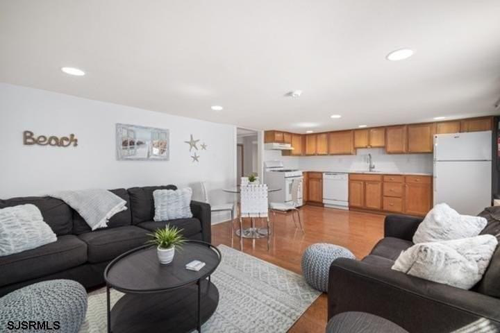 7 S Richards Ave - Photo 5 of 12