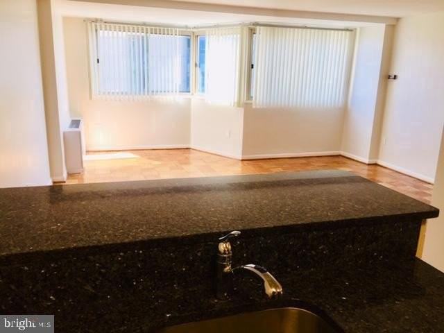 922 24th St Nw Apt 817 #817 - Photo 2 of 17