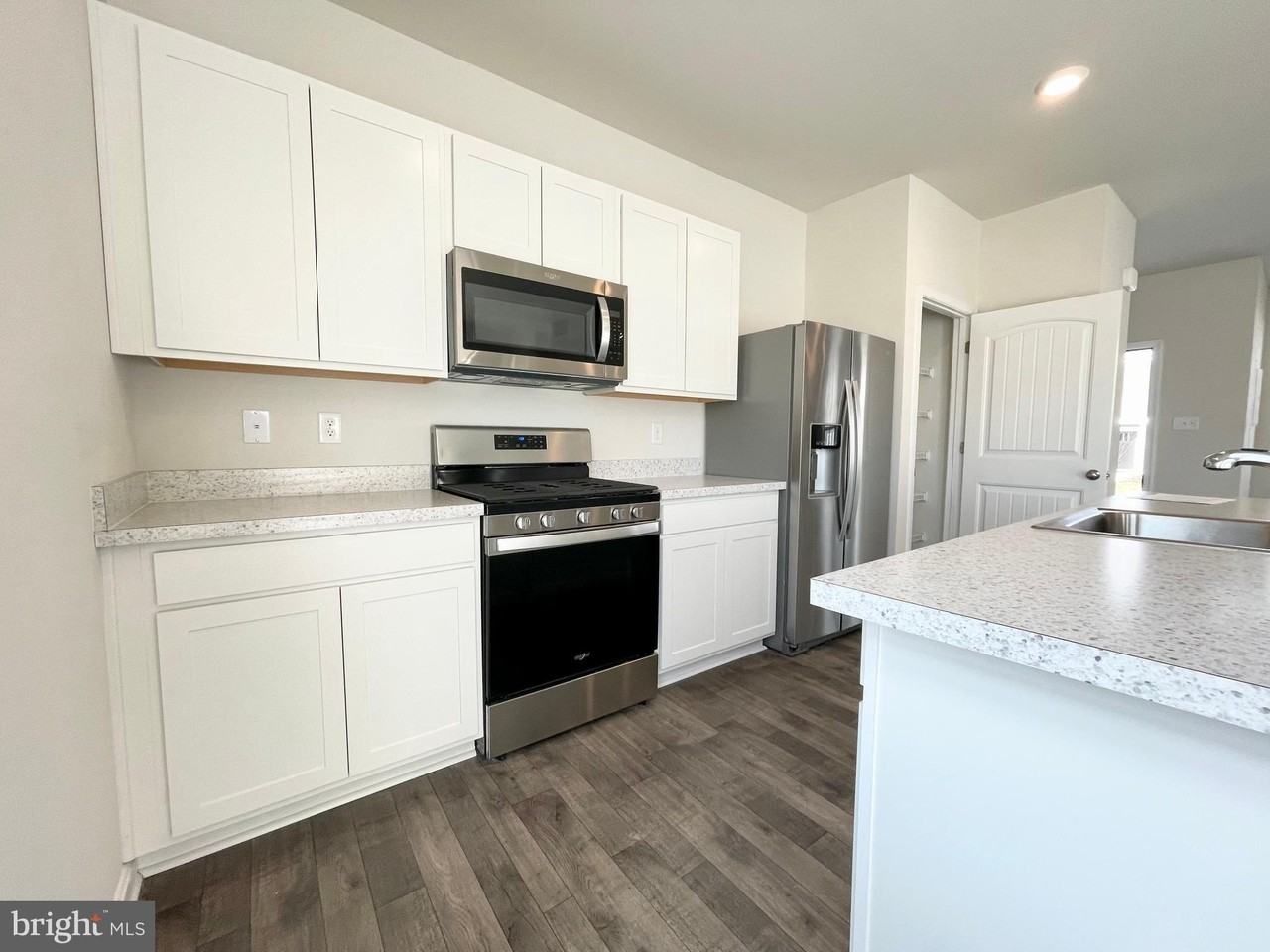 28 Citrus Dr - Photo 5 of 20