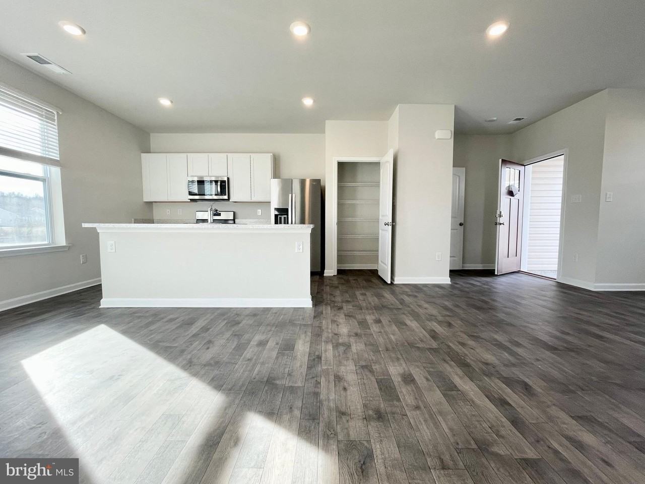 28 Citrus Dr - Photo 7 of 20