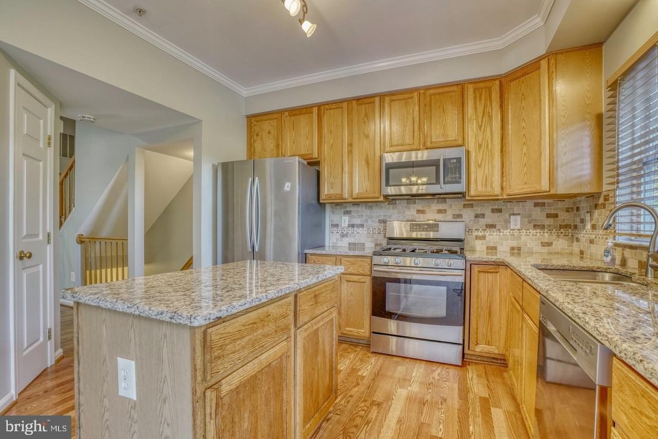 9852 Sherwood Farm Rd - Photo 2 of 15