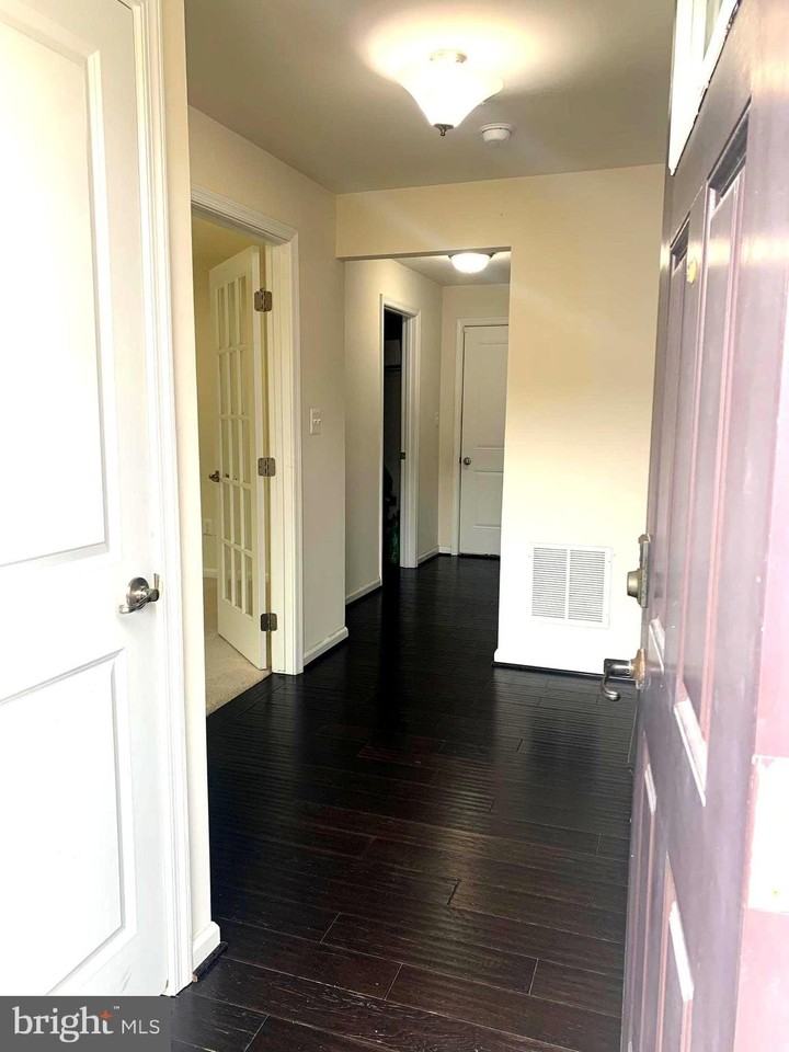 9457 Virginia Jane Way - Photo 5 of 31