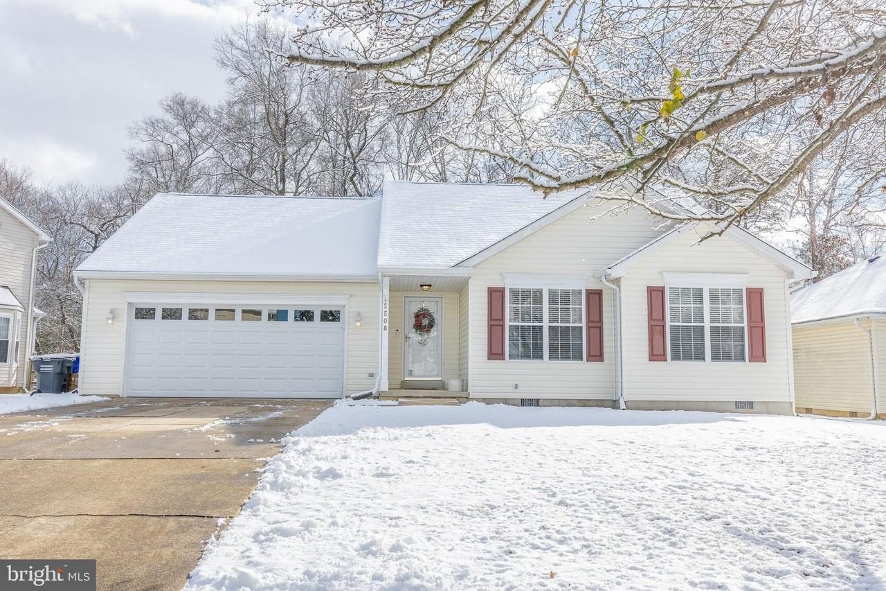 5508 Skipjack Ct - Photo 3 of 35