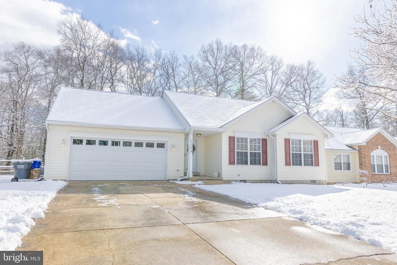 5508 Skipjack Ct - Photo 5 of 35