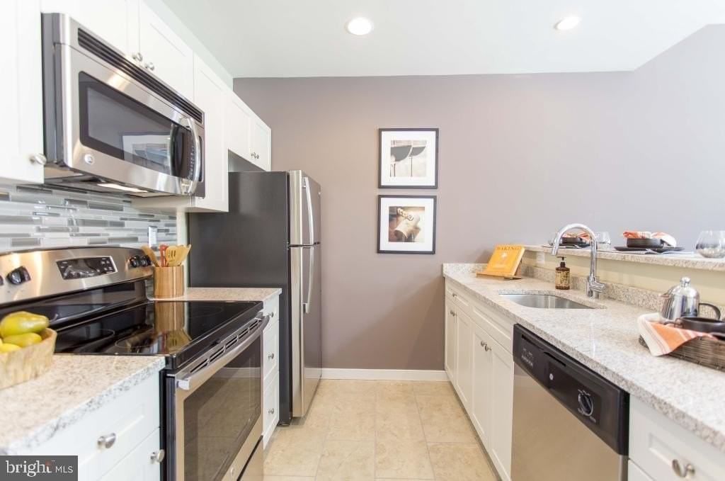 1900 Arch St ## 24 - Photo 2 of 20