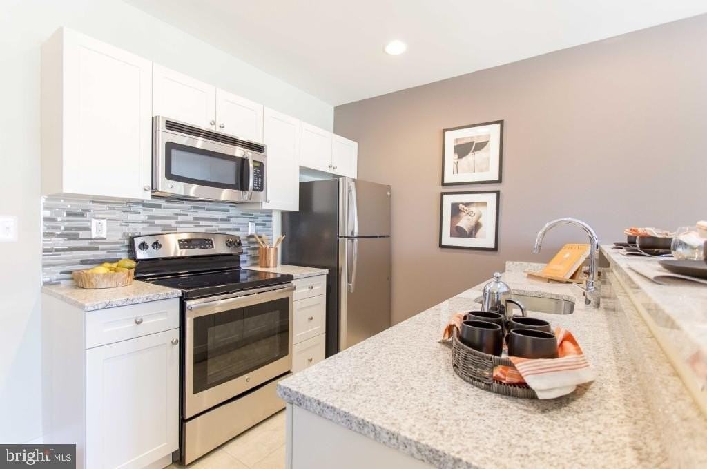 1900 Arch St ## 24 - Photo 3 of 20