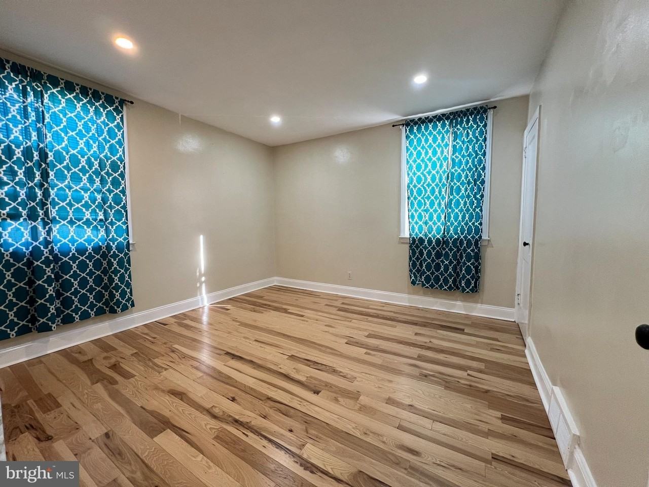 4345 Loring St 1st Fl #1stFL - Photo 5 of 20