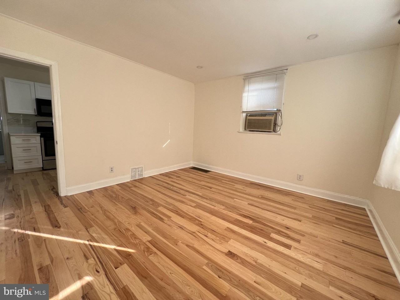 4345 Loring St 1st Fl #1stFL - Photo 7 of 20