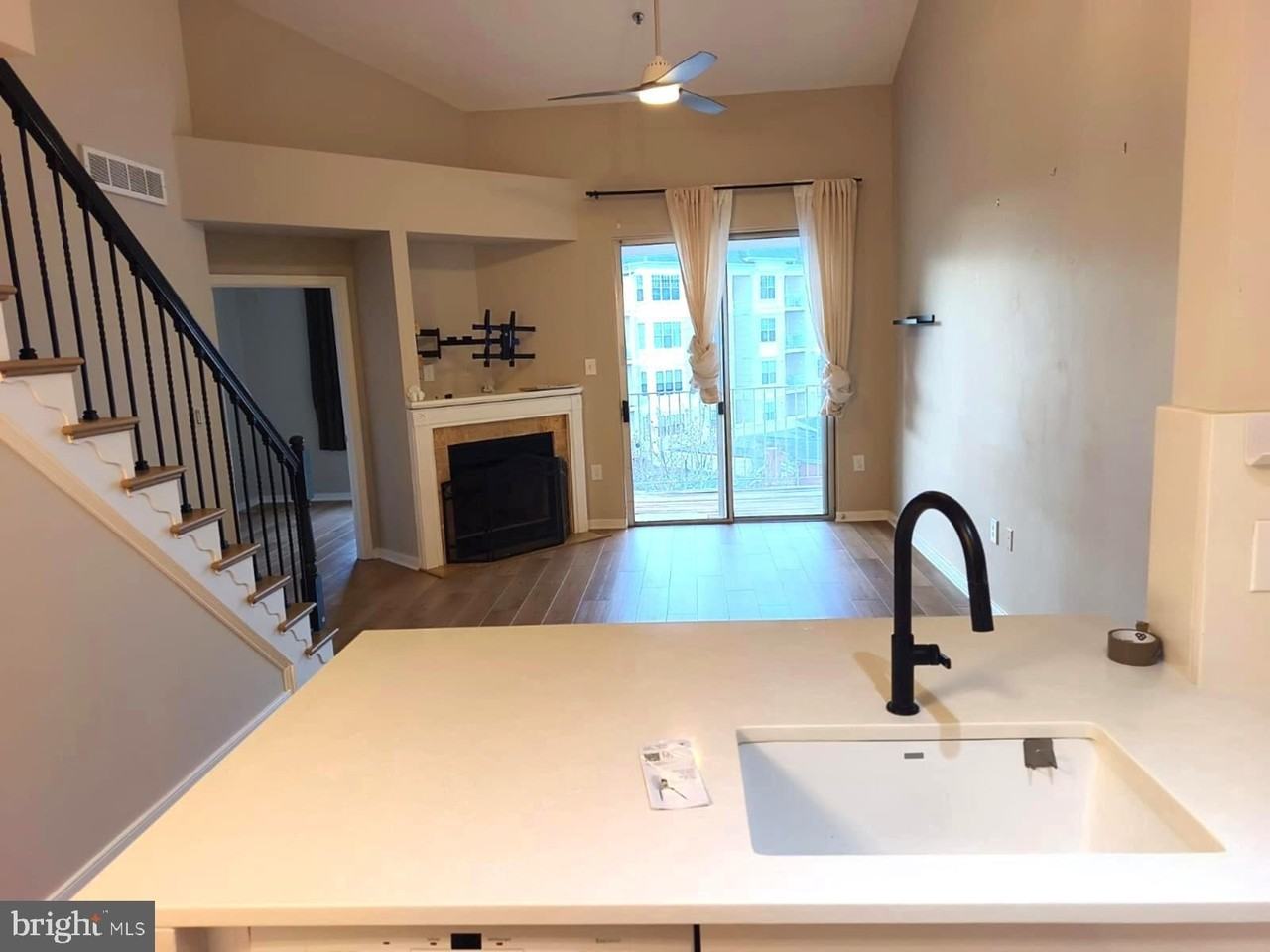 1641 International Dr Unit 418 #418 - Photo 3 of 29