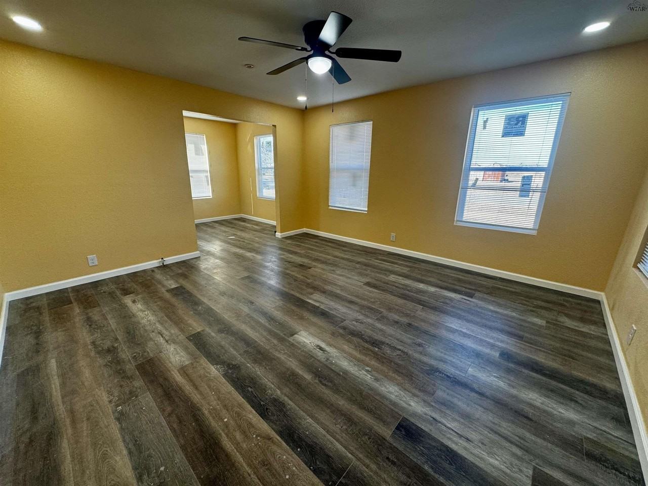 603 E Alameda St - Photo 3 of 14