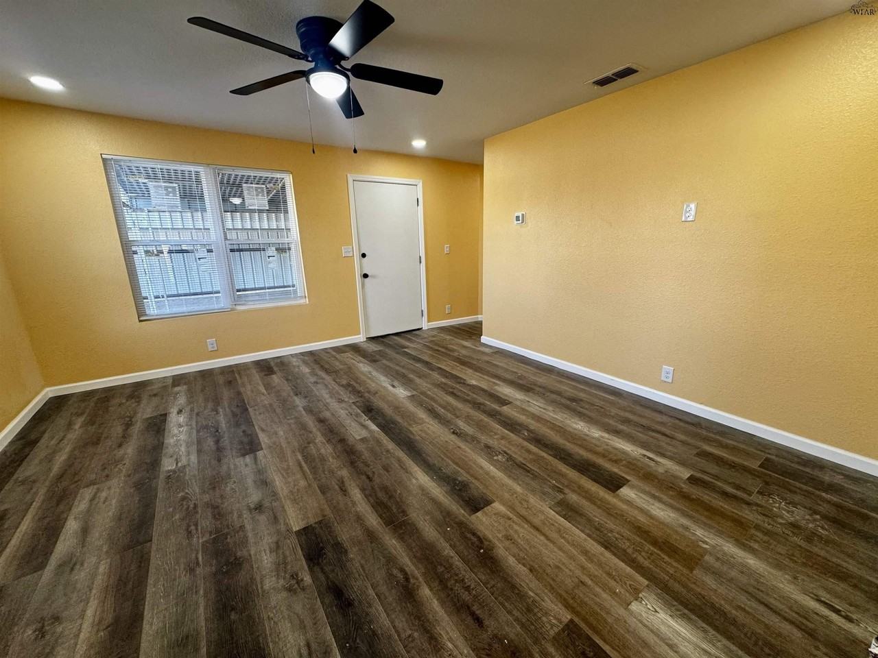 603 E Alameda St - Photo 4 of 14