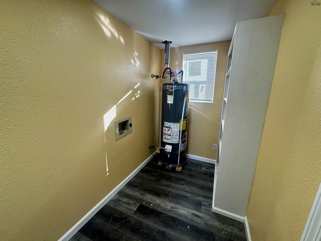 603 E Alameda St - Photo 7 of 14