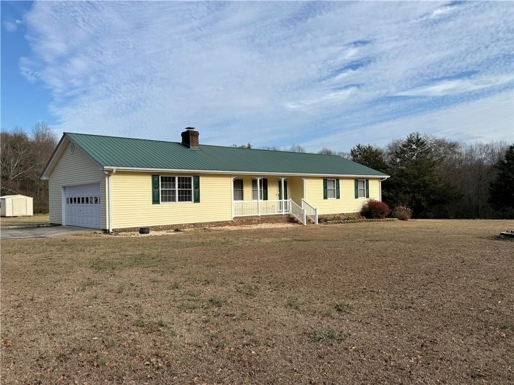 250 Perry Woolbright Rd - Photo 2 of 26