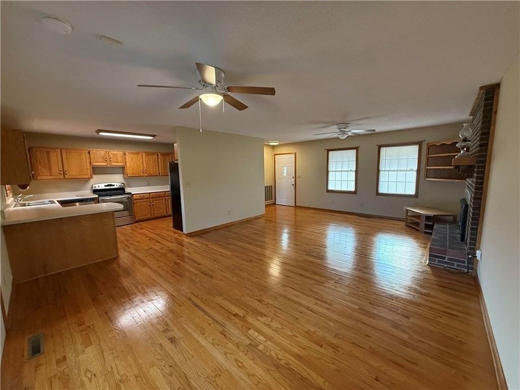 250 Perry Woolbright Rd - Photo 4 of 26