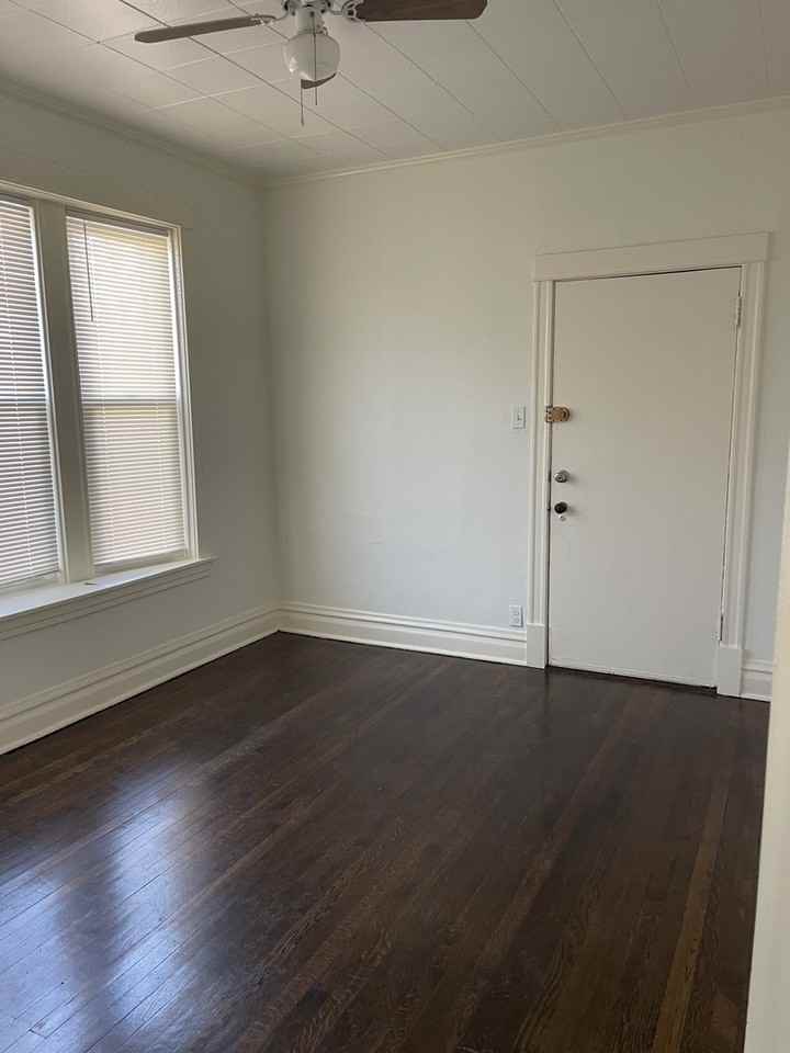 3707 W Augusta Blvd - Photo 2 of 15