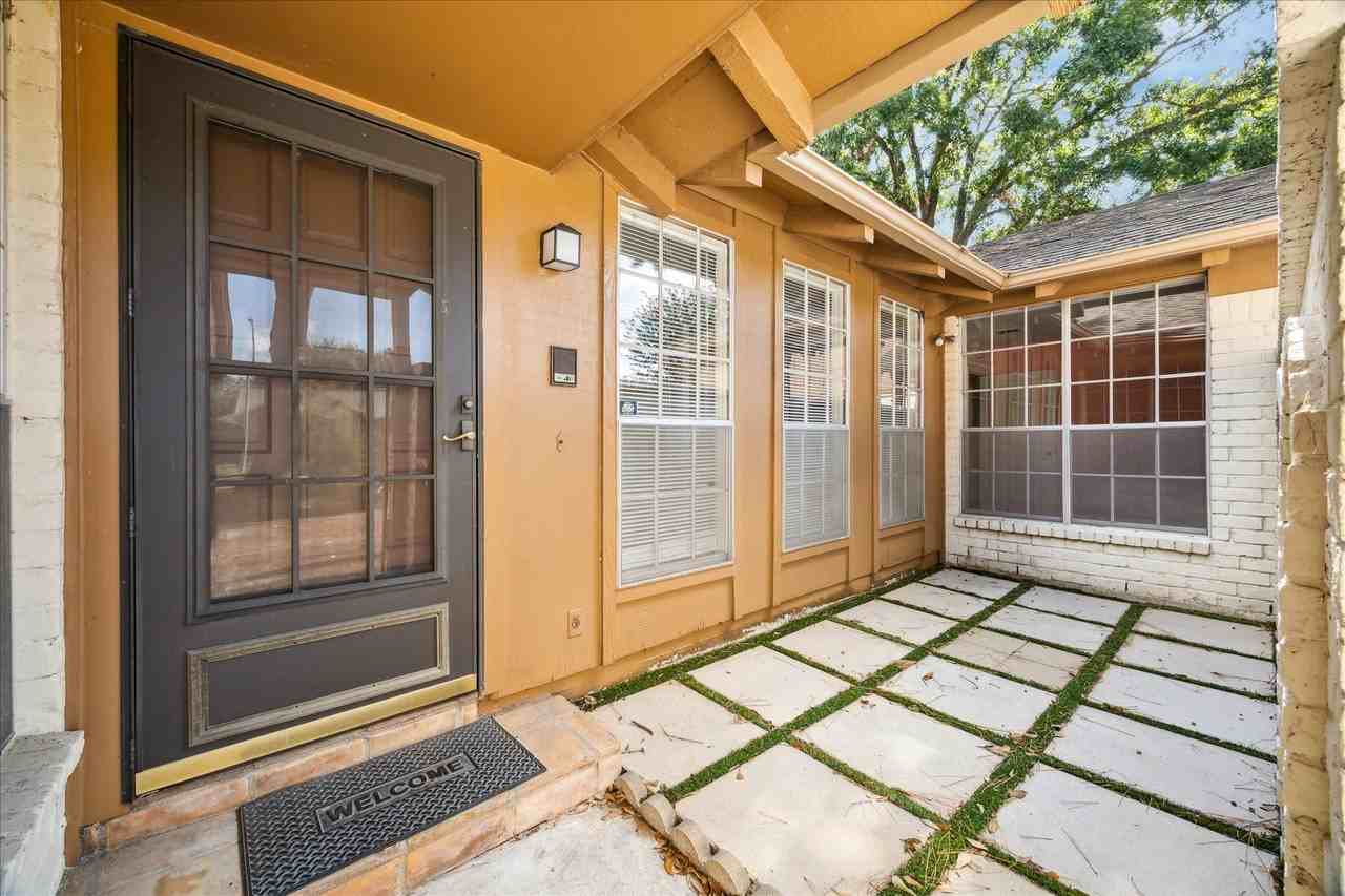 5423 Bent Bough Ln - Photo 7 of 32