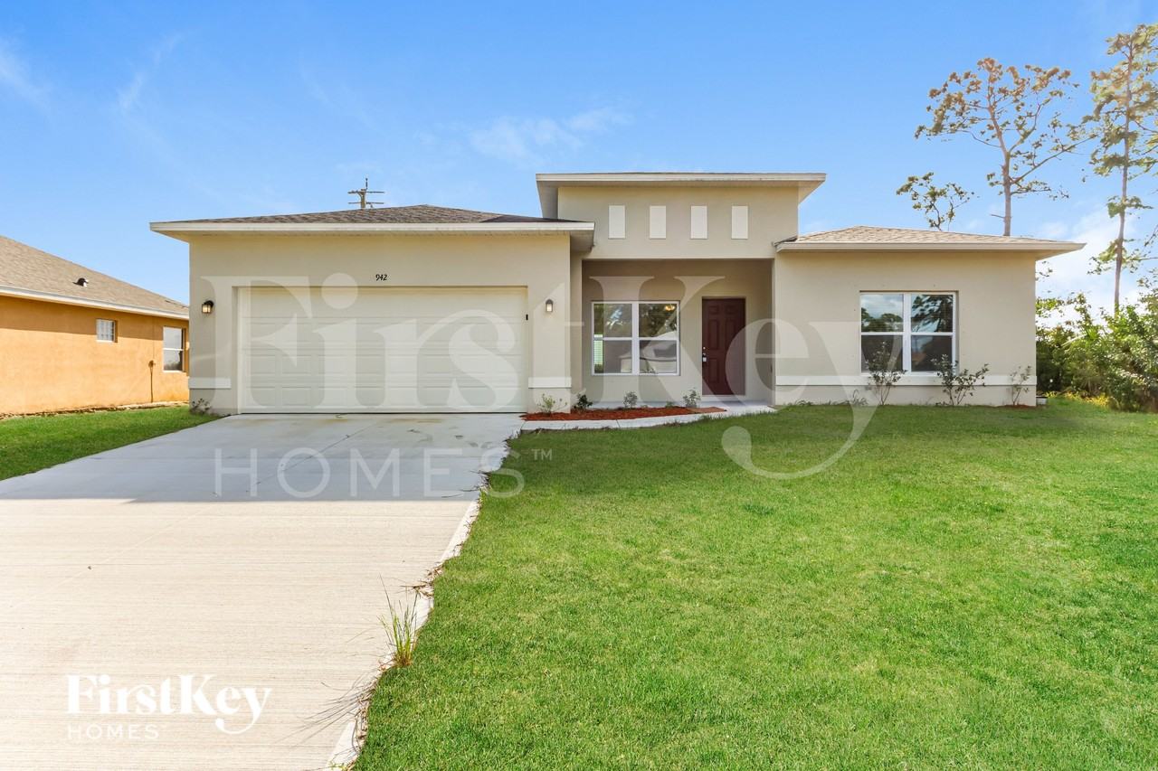 942 Brookfield St Se