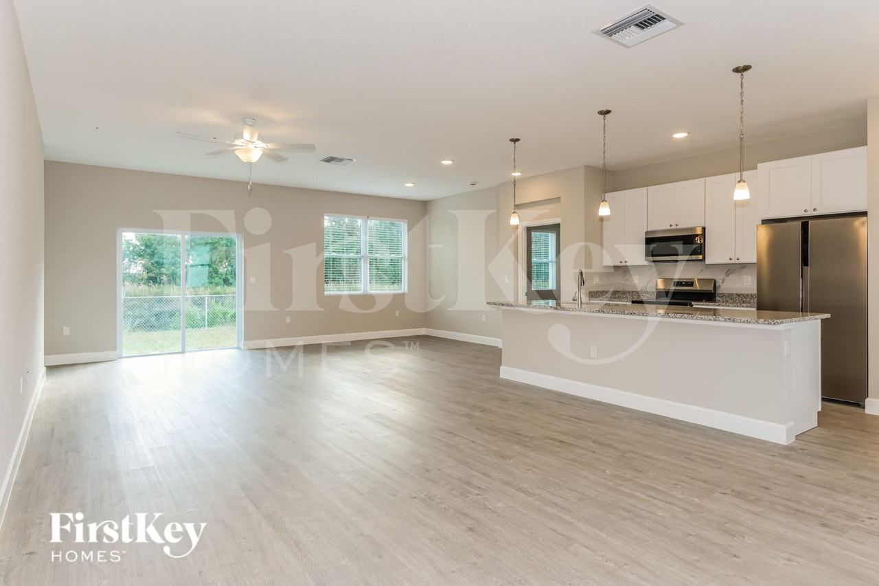 874 Brookfield St Se - Photo 2 of 19