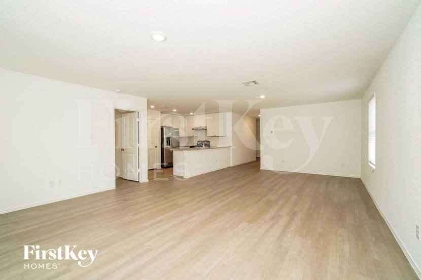 5409 Basil Chase - Photo 4 of 15