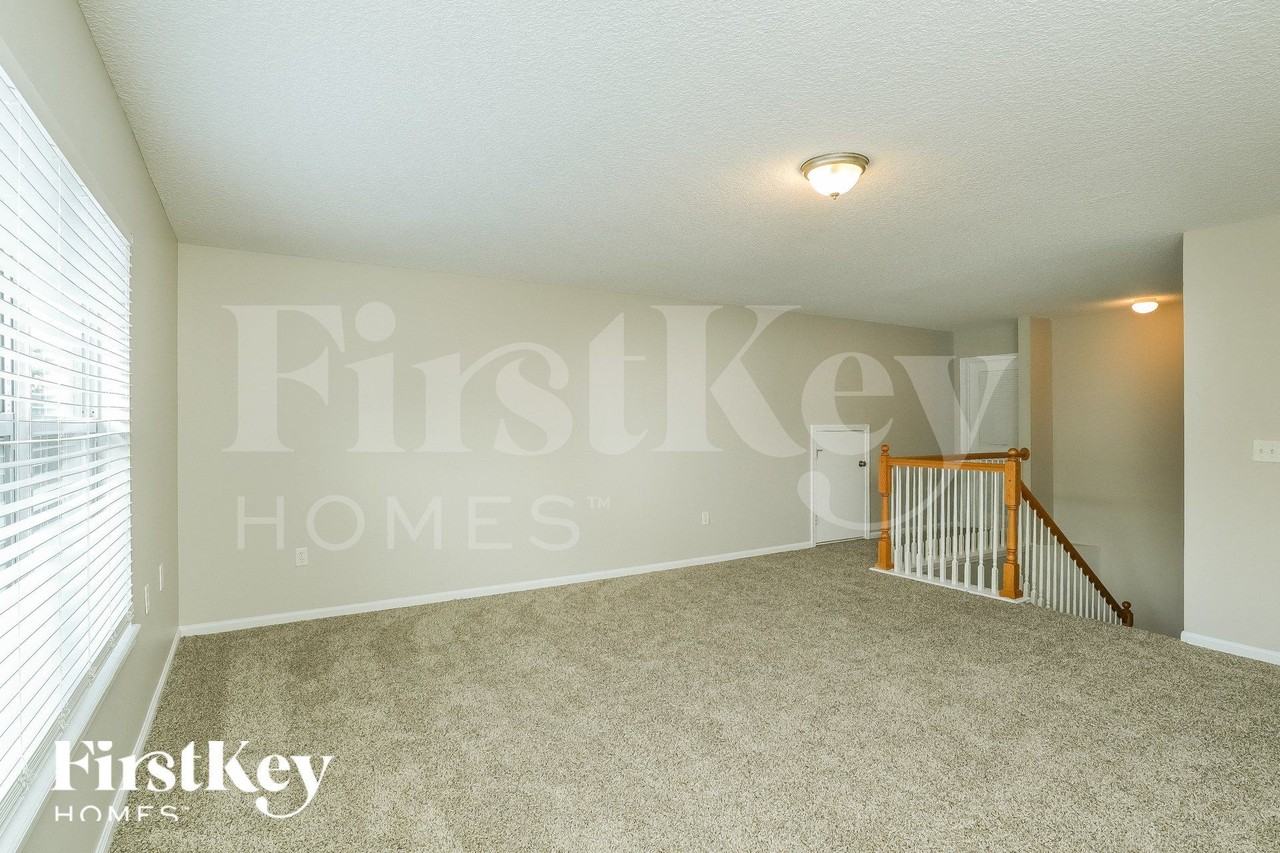 723 Candlebark Dr - Photo 7 of 15