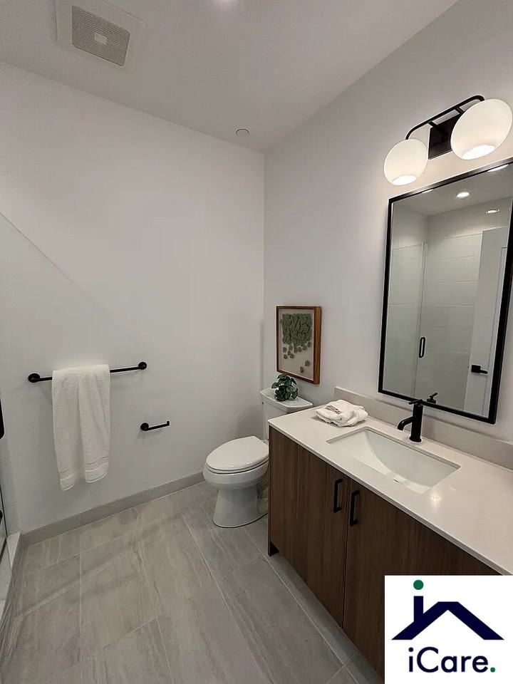 201 Gardner St #1 - Photo 5 of 20