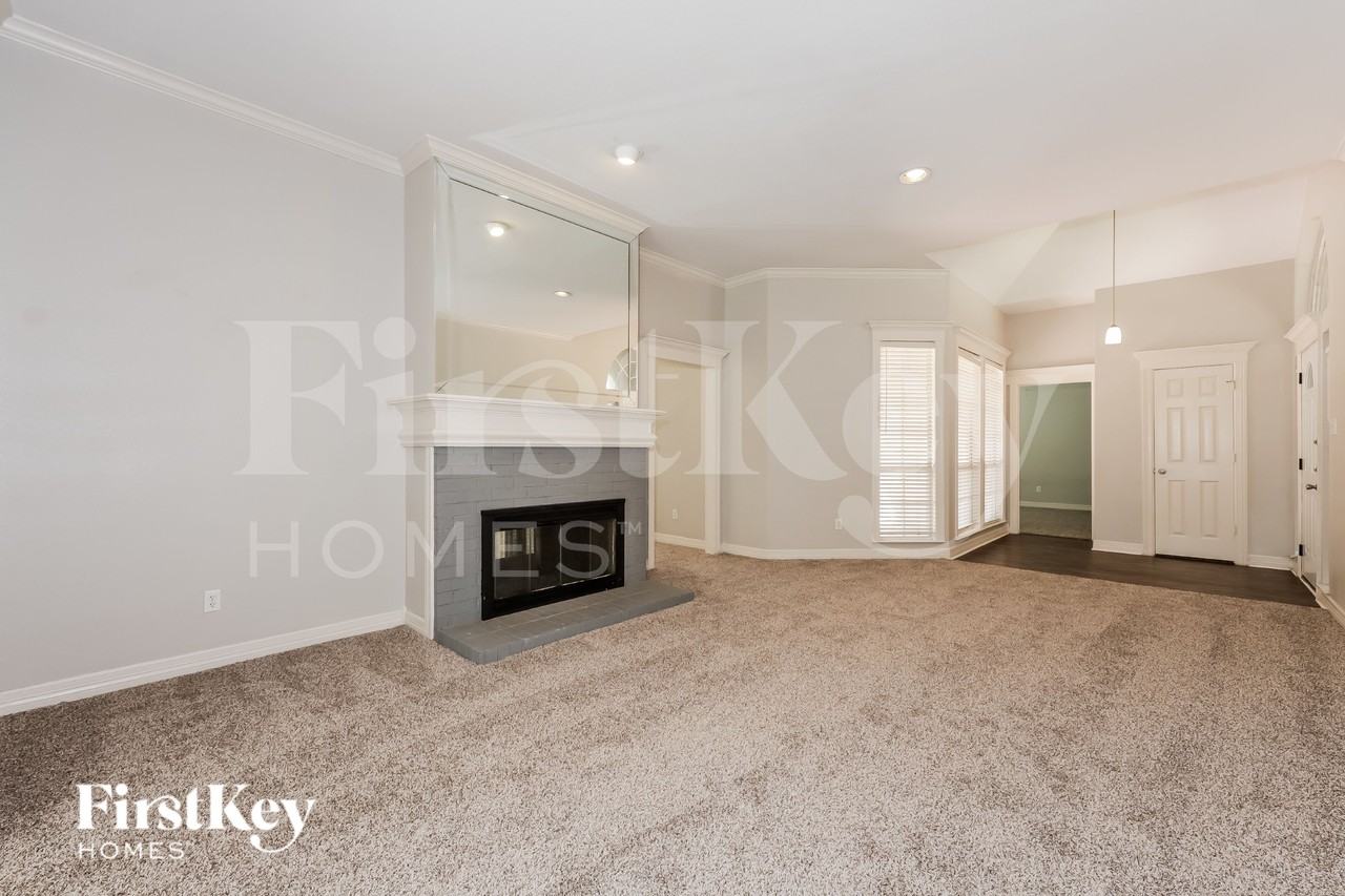 846 Robin Meadow Ct - Photo 2 of 16