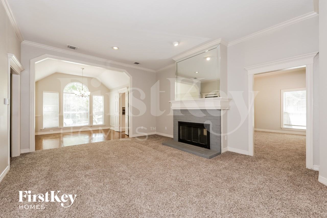 846 Robin Meadow Ct - Photo 3 of 16