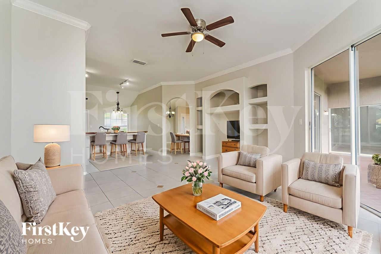 3600 Molona Dr - Photo 4 of 19