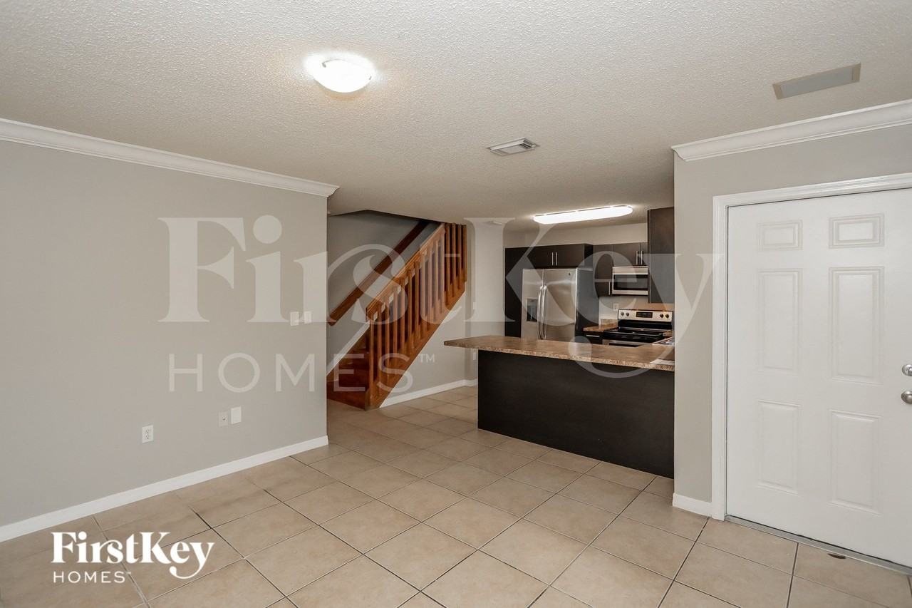 15867 Swterrace - Photo 5 of 15