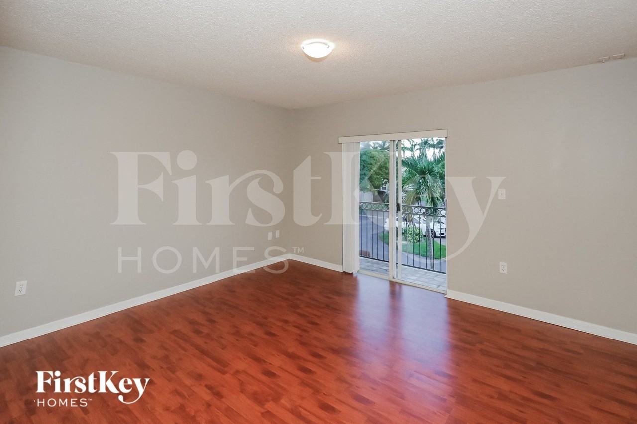 15867 Swterrace - Photo 7 of 15