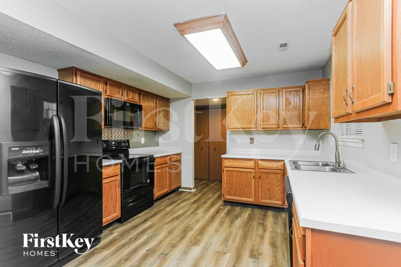 1279 Blue Heron Ln - Photo 6 of 19