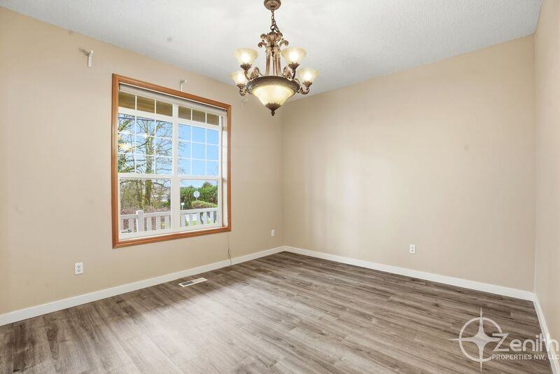 1511 Se 86th Ct - Photo 4 of 34