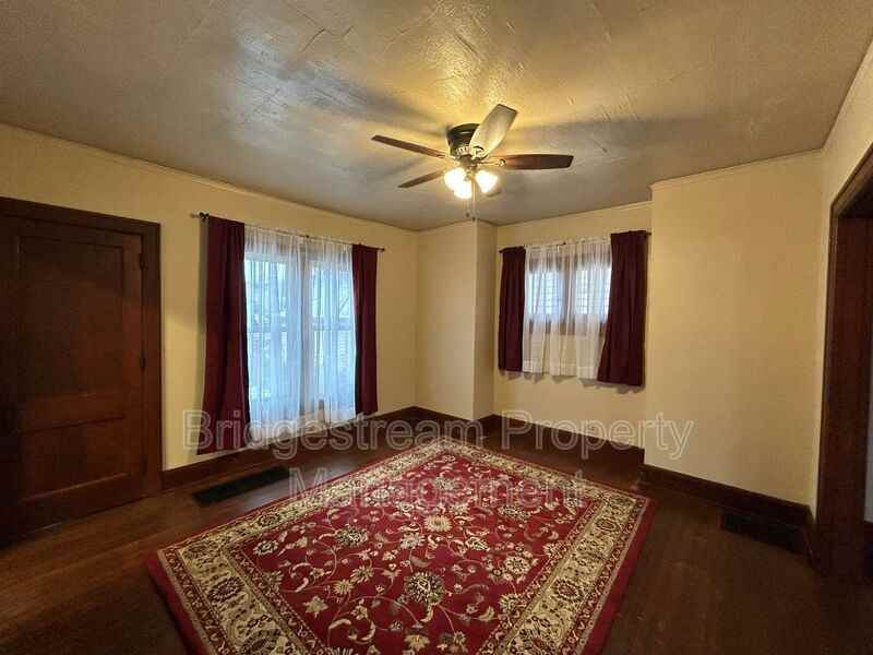 427 Gunckel Ave - Photo 6 of 11