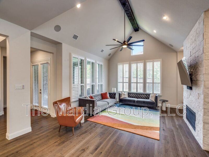 905 Asbury Dr - Photo 4 of 25