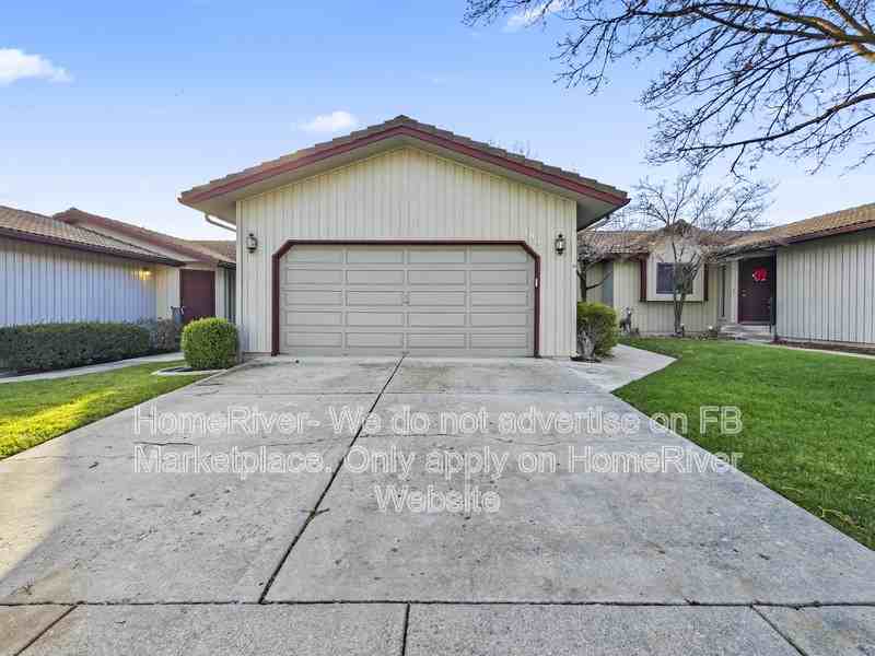 3808 S Alder Dr - Photo 2 of 24