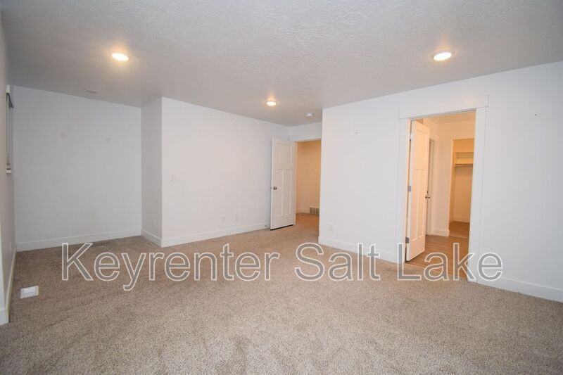 2726 E Iron Bark Aly - Photo 5 of 31