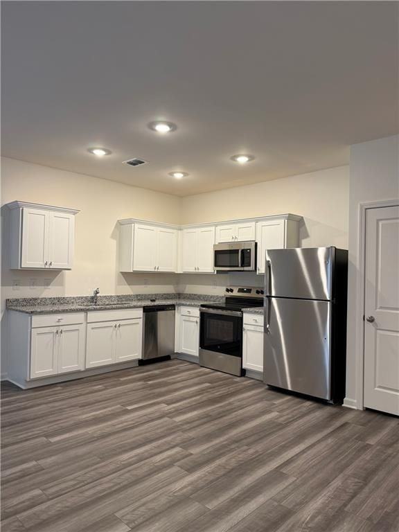 306 Rydal Way - Photo 5 of 20