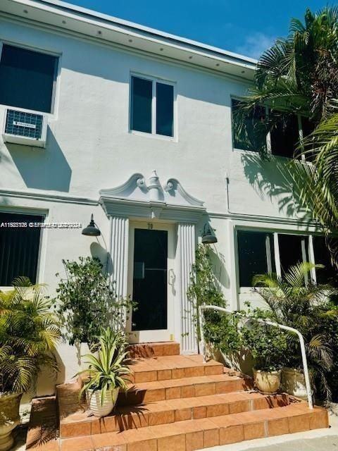 10070 Southeast Southeast East Bay Harbor Drive, 70-C - Photo 2 of 3