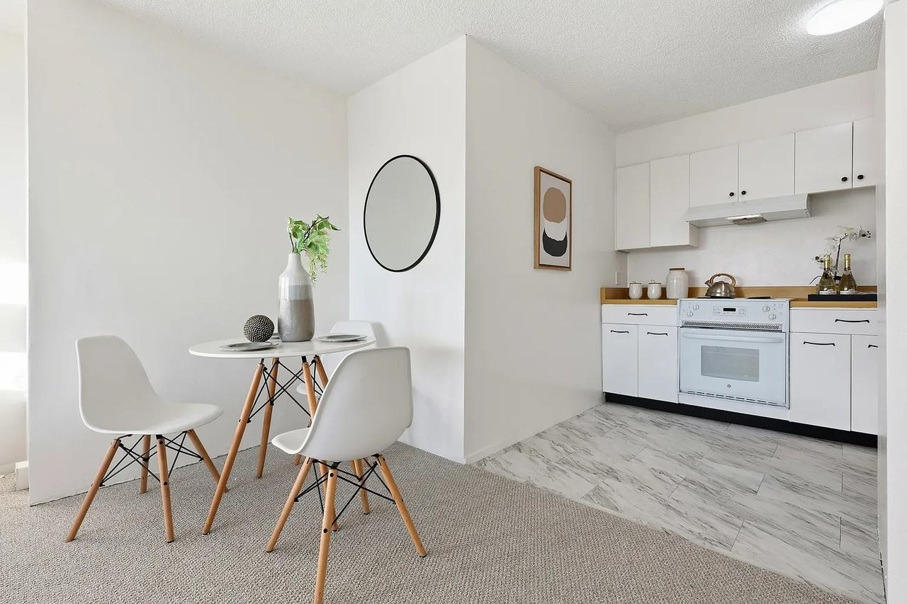 1001 Pine St #906 - Photo 7 of 21