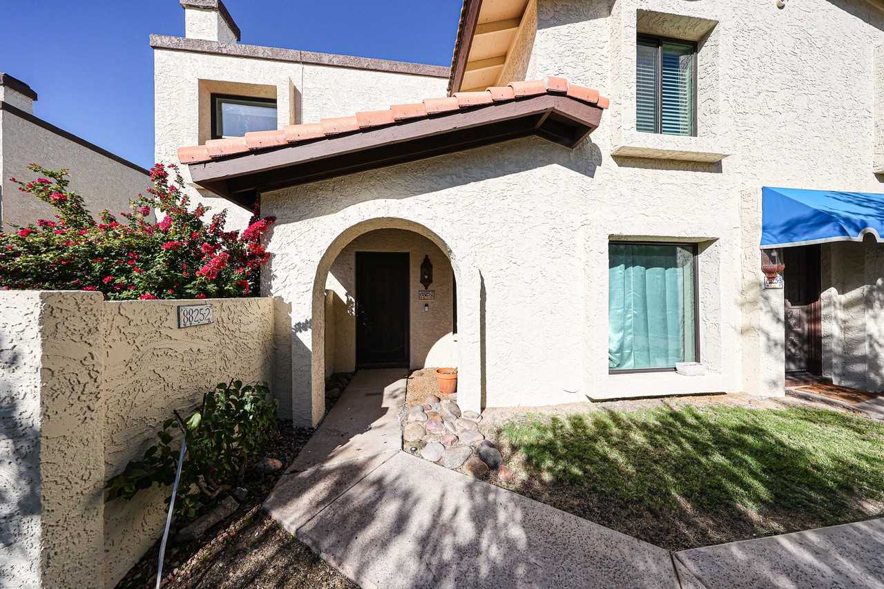 8825 S 48th St #2 - Photo 4 of 31