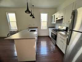 featured image of 1471 Saint Lawrence Ave #2