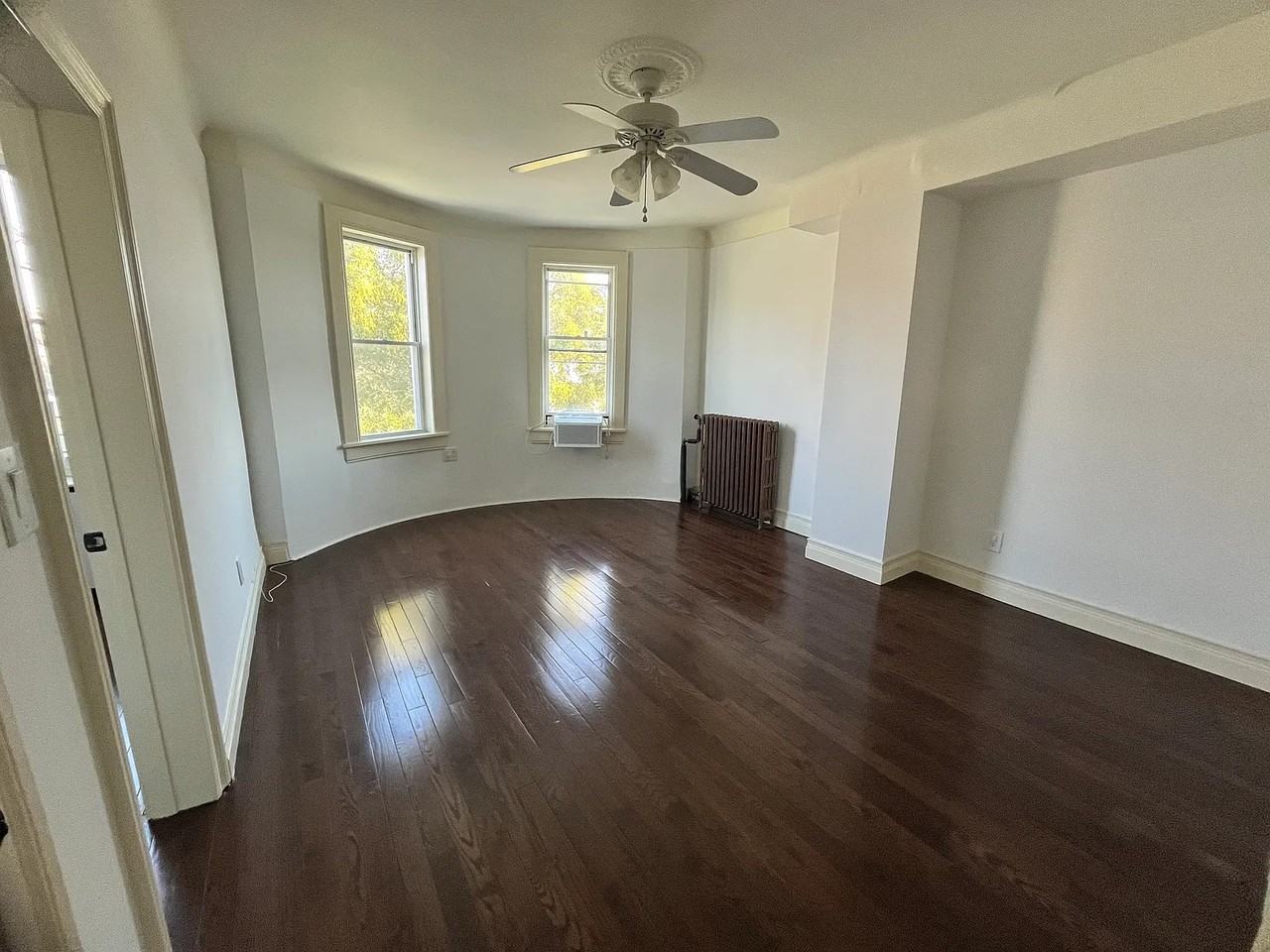 1471 Saint Lawrence Ave #2 - Photo 4 of 14