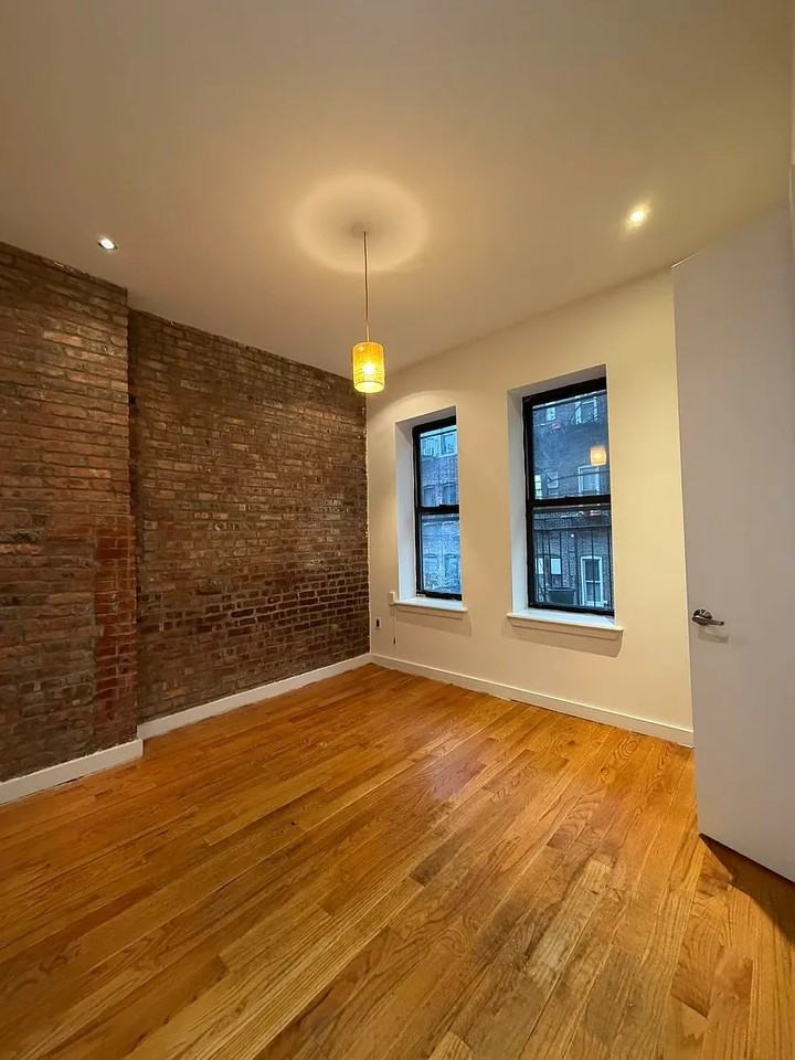 209 Taaffe Pl #2F - Photo 4 of 11