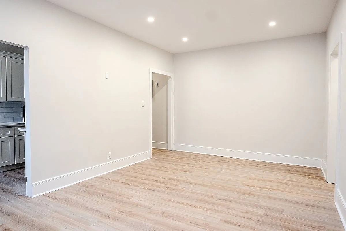 15517 Sanford Ave #1B - Photo 7 of 10