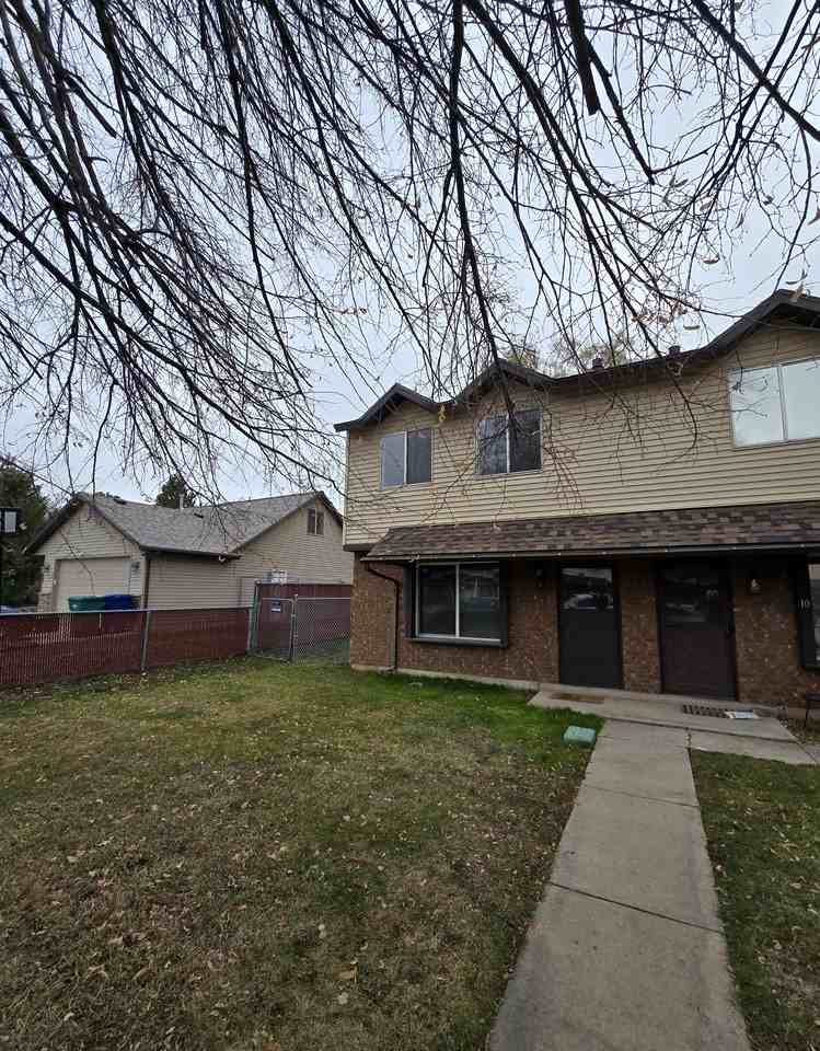 151 E Southwell St #9 - Photo 2 of 11