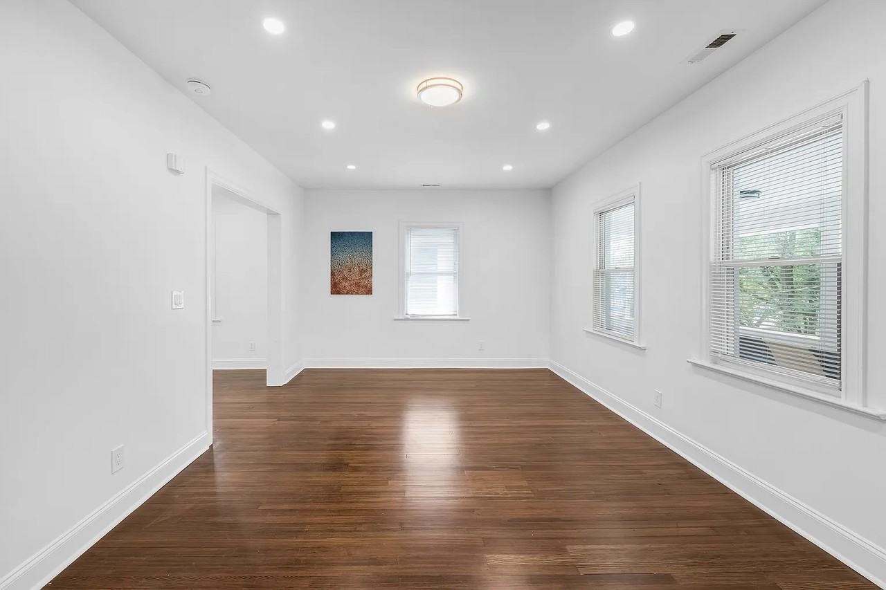 33 Elmwood Ave - Photo 4 of 15