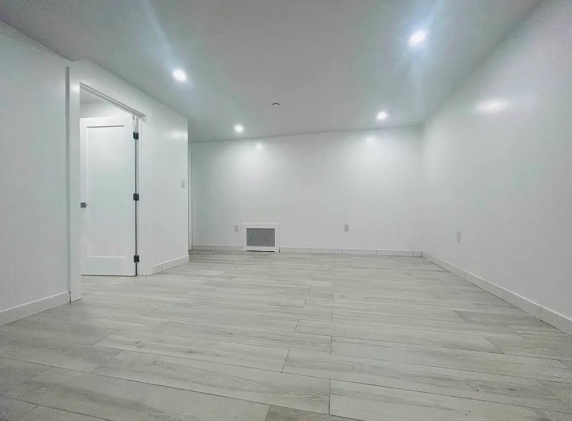 156 W 9th St #1 - Photo 4 of 11